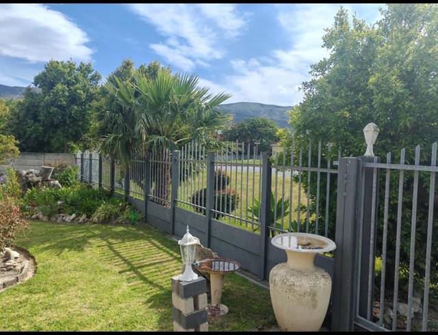 2 BEDROOM HOUSE FOR SALE IN SANDBAAI